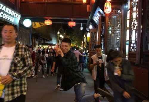 黑料吃瓜兰州大街,揭秘街头“黑料”背后的真实故事